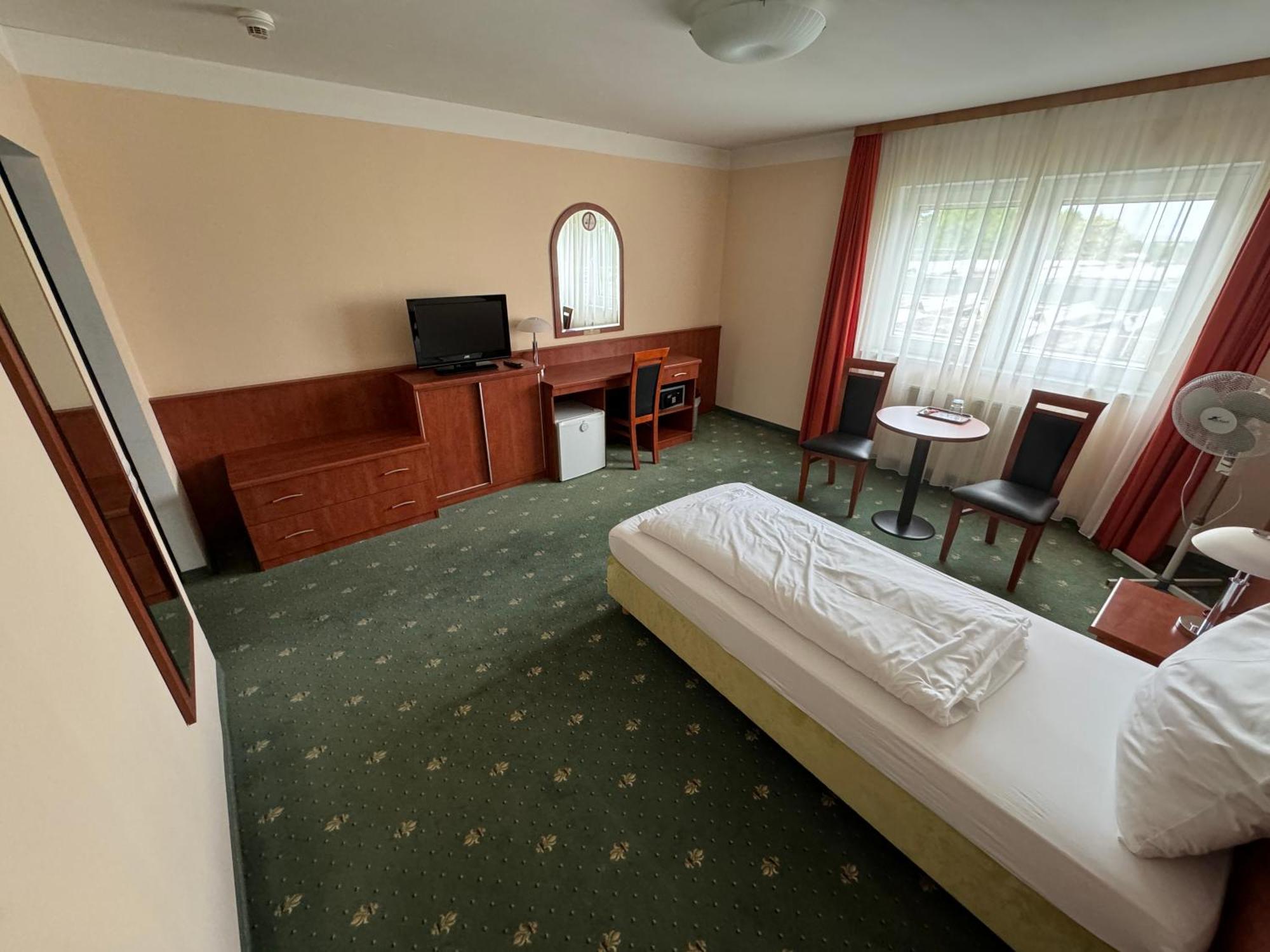 Hotel Breitenlee Vienna Luaran gambar