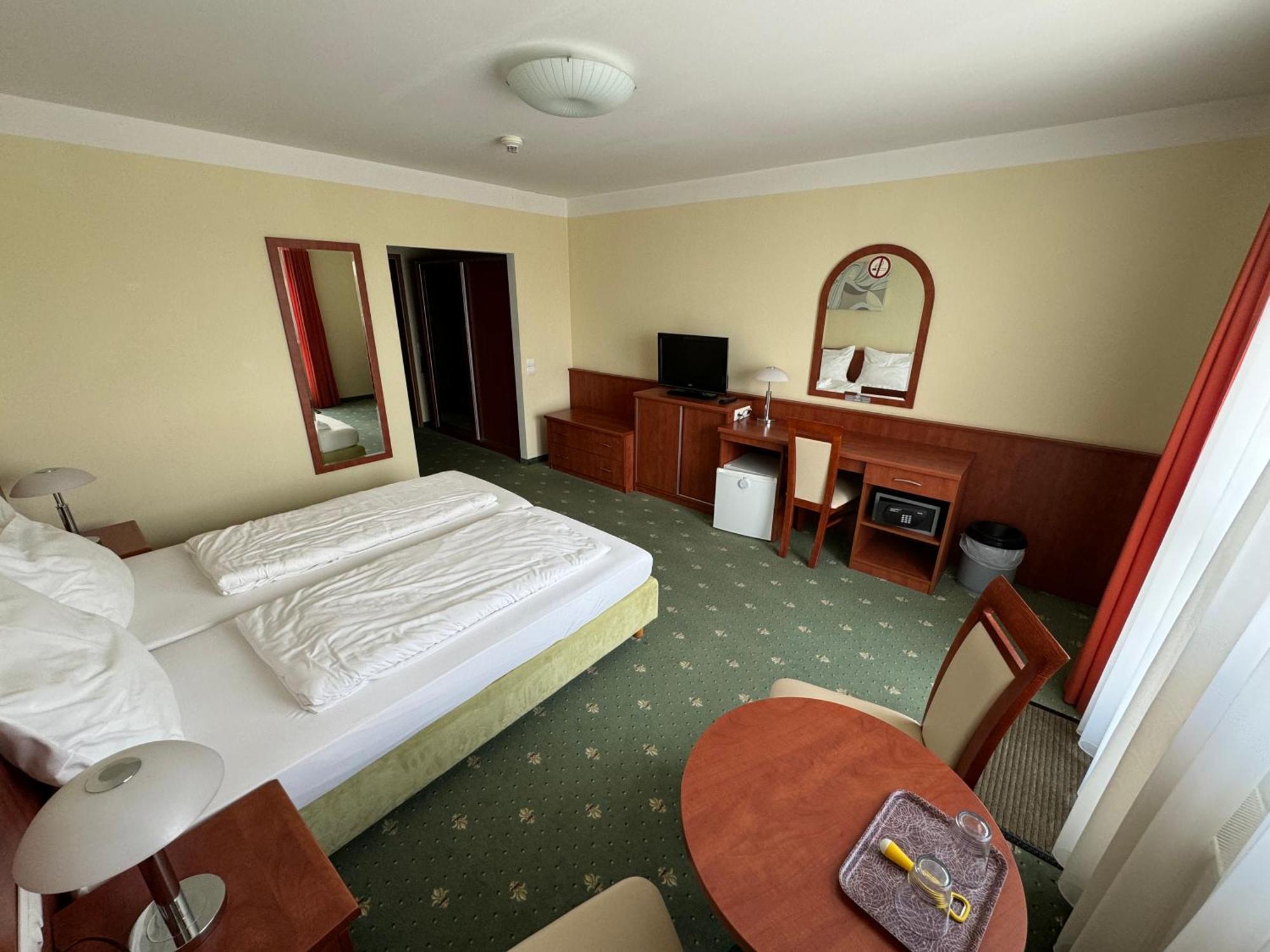 Hotel Breitenlee Vienna Luaran gambar